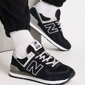 New Balance 574 Classic Sneakers in Black